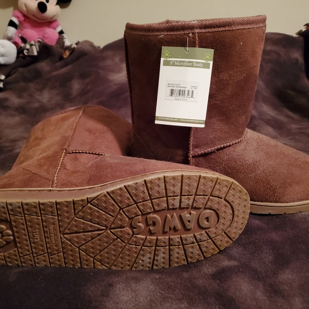 9" Microfiber Boots
